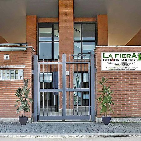 פיומיצ'ינו La Fiera Guesthouse מראה חיצוני תמונה