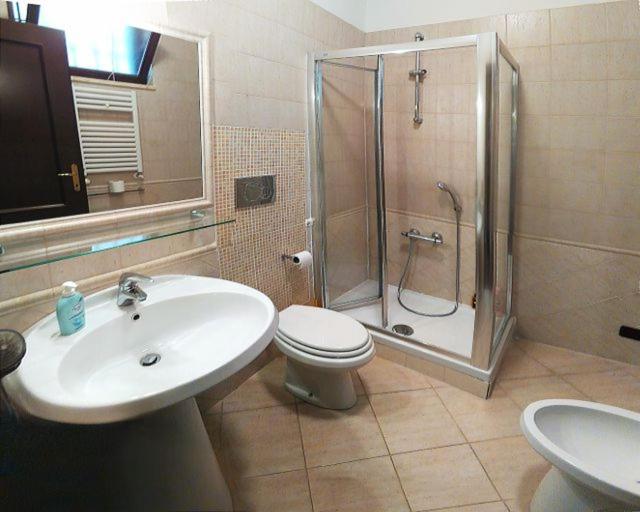 פיומיצ'ינו La Fiera Guesthouse מראה חיצוני תמונה
