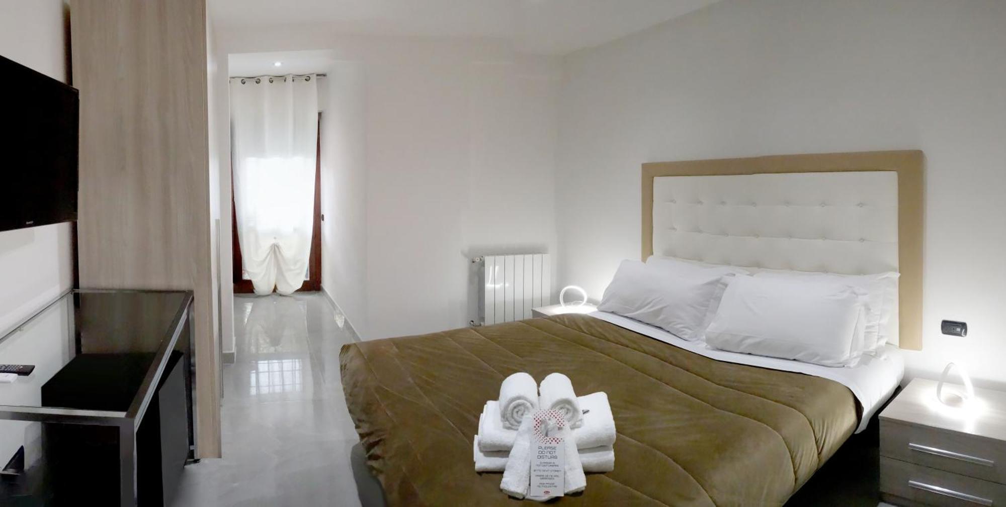 פיומיצ'ינו La Fiera Guesthouse מראה חיצוני תמונה